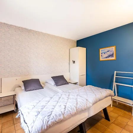 Villa In St-idesbald Near Sea *