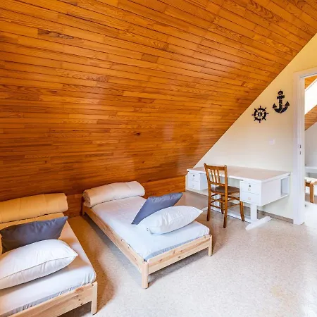 Bertha Spacious And Quiet Villa Coxyde
